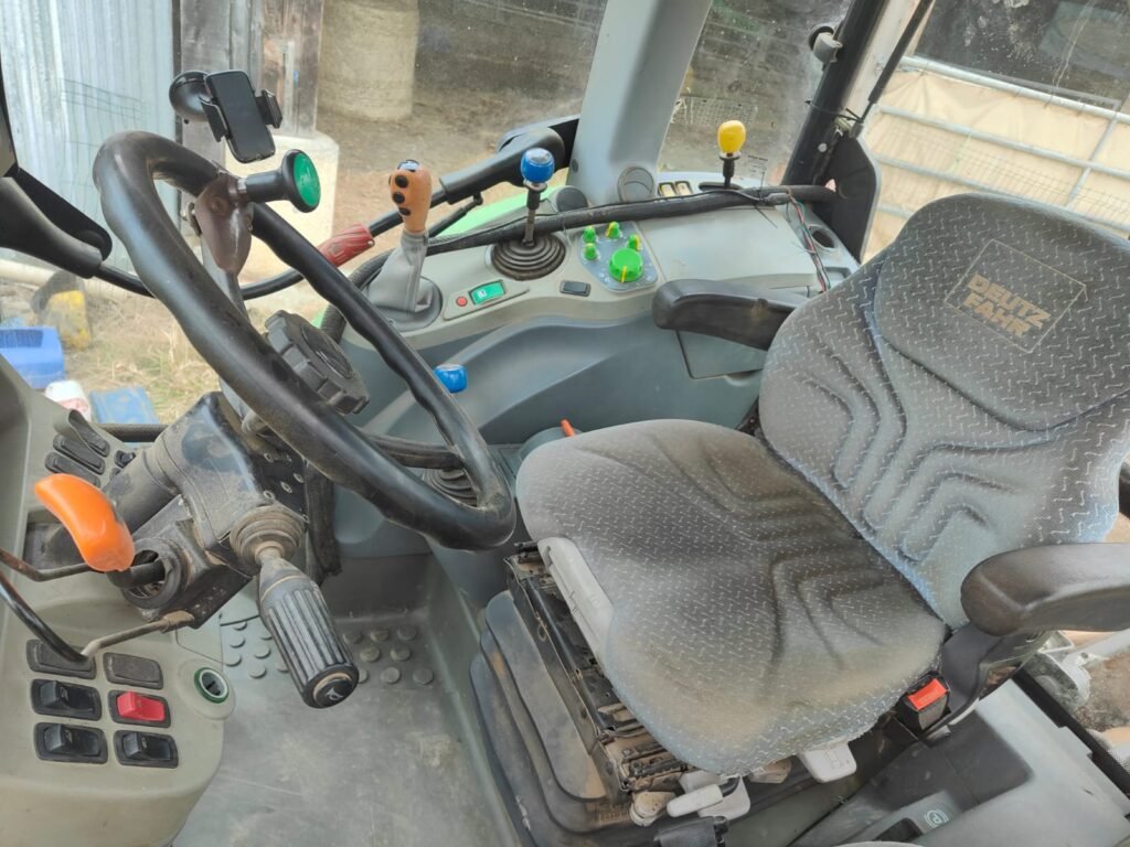 TRACTEUR AGRICOLE Deutz-Fahr AGROTRON K90 Année 2006