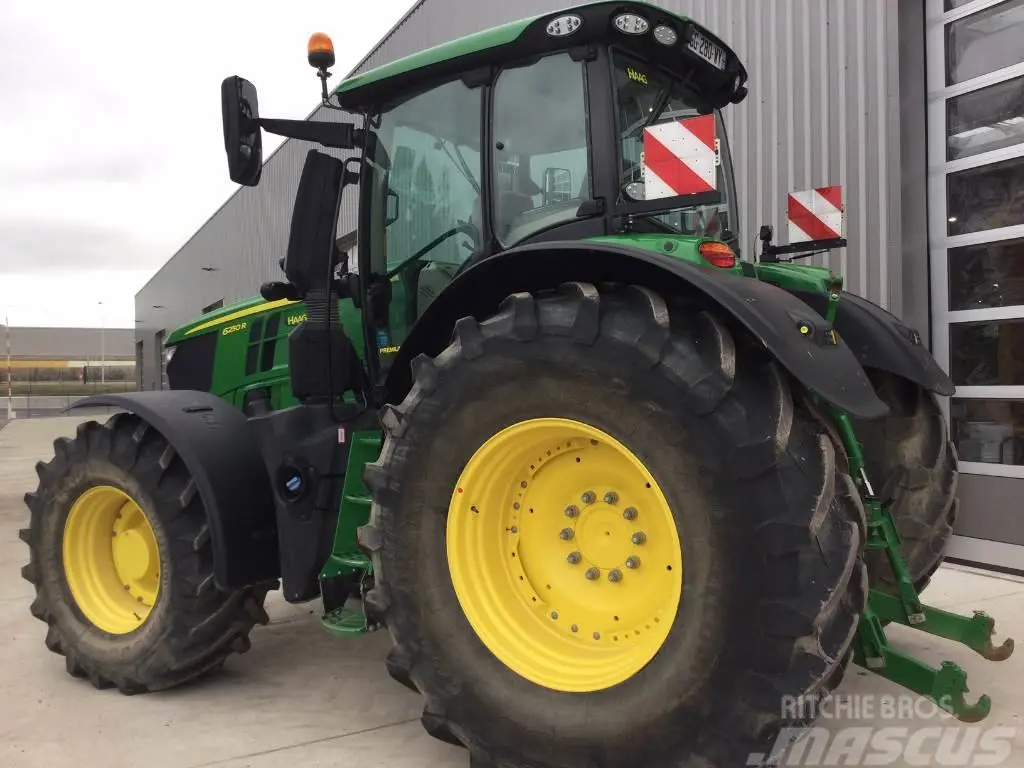 John Deere 6250R