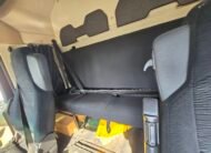 Mercedes 1843 – Plateforme avec verrouillage par rotation