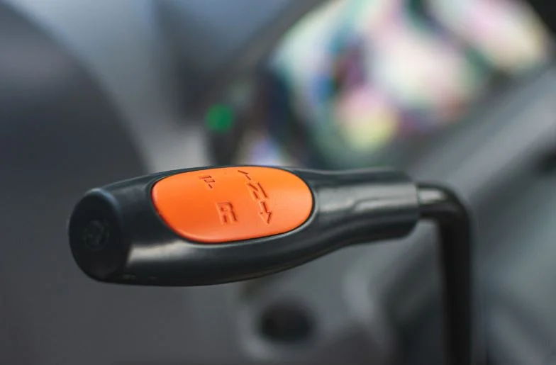 TYM (anciennement Branson) 6225 C avec chargeur frontal