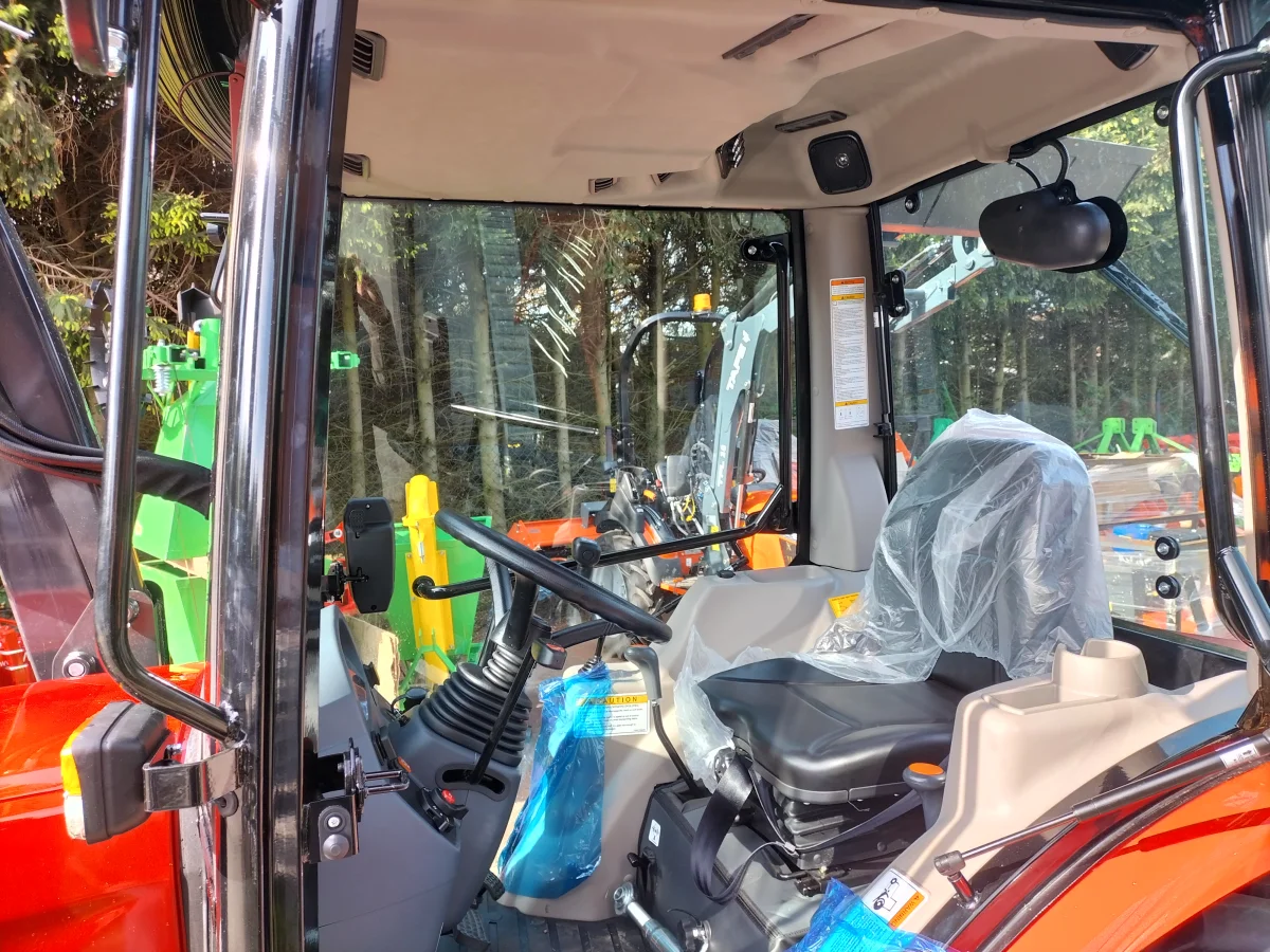 TYM (anciennement Branson) 6225 C avec chargeur frontal