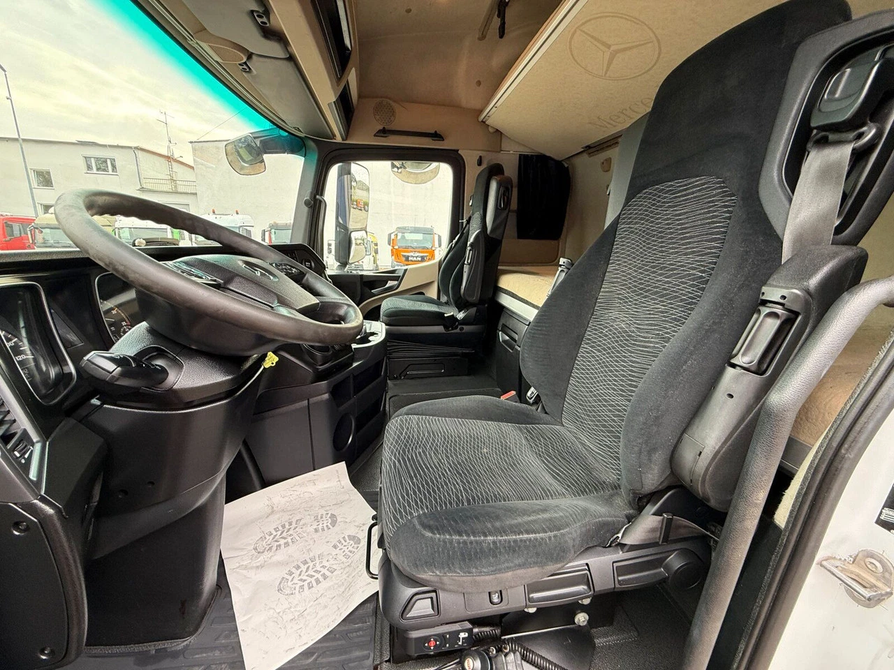 Mercedes-Benz Actros 1845